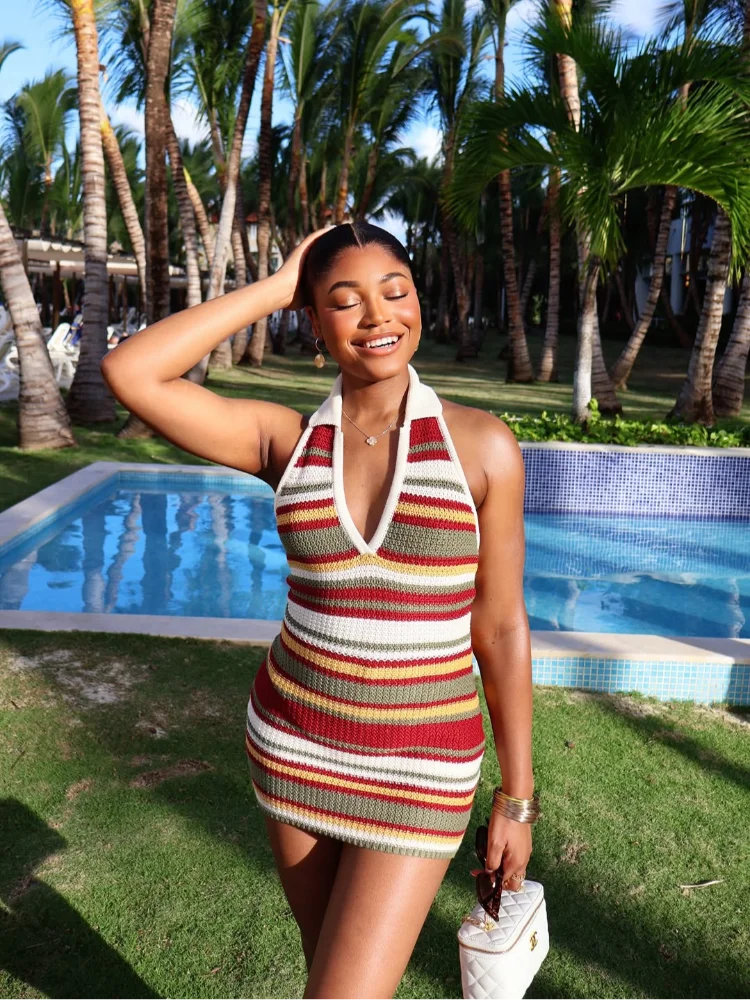 Women Casual Crochet Mini Dress Chic Sleeveless Deep V-neck Backless High-waisted Short Halter Dresses New Lady Vacation Gowns
Women Casual Crochet Mini Dress Chic Sleeveless Deep V-neck Backless High-waisted Short Halter Dresses New Lady Vacation Gowns