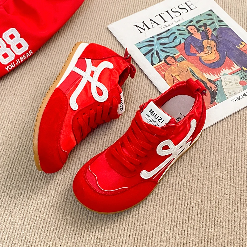 Classic Red Sneakers for Women Inside Height Increasing Canvas Shoes Woman Vulcanized Shoes Comfortable Women's Training Shoes
Classic Red Sneakers for Women Inside Height Increasing Canvas Shoes Woman Vulcanized Shoes Comfortable Women's Training Shoes