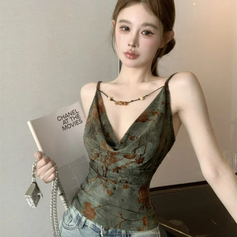 Retro Printed Bead Collar Camisole Tank Top for Women 2026 Summer Fashionable Sexy Slim Fit Sleeveless Short Top for Outerwear
Retro Printed Bead Collar Camisole Tank Top for Women 2026 Summer Fashionable Sexy Slim Fit Sleeveless Short Top for Outerwear