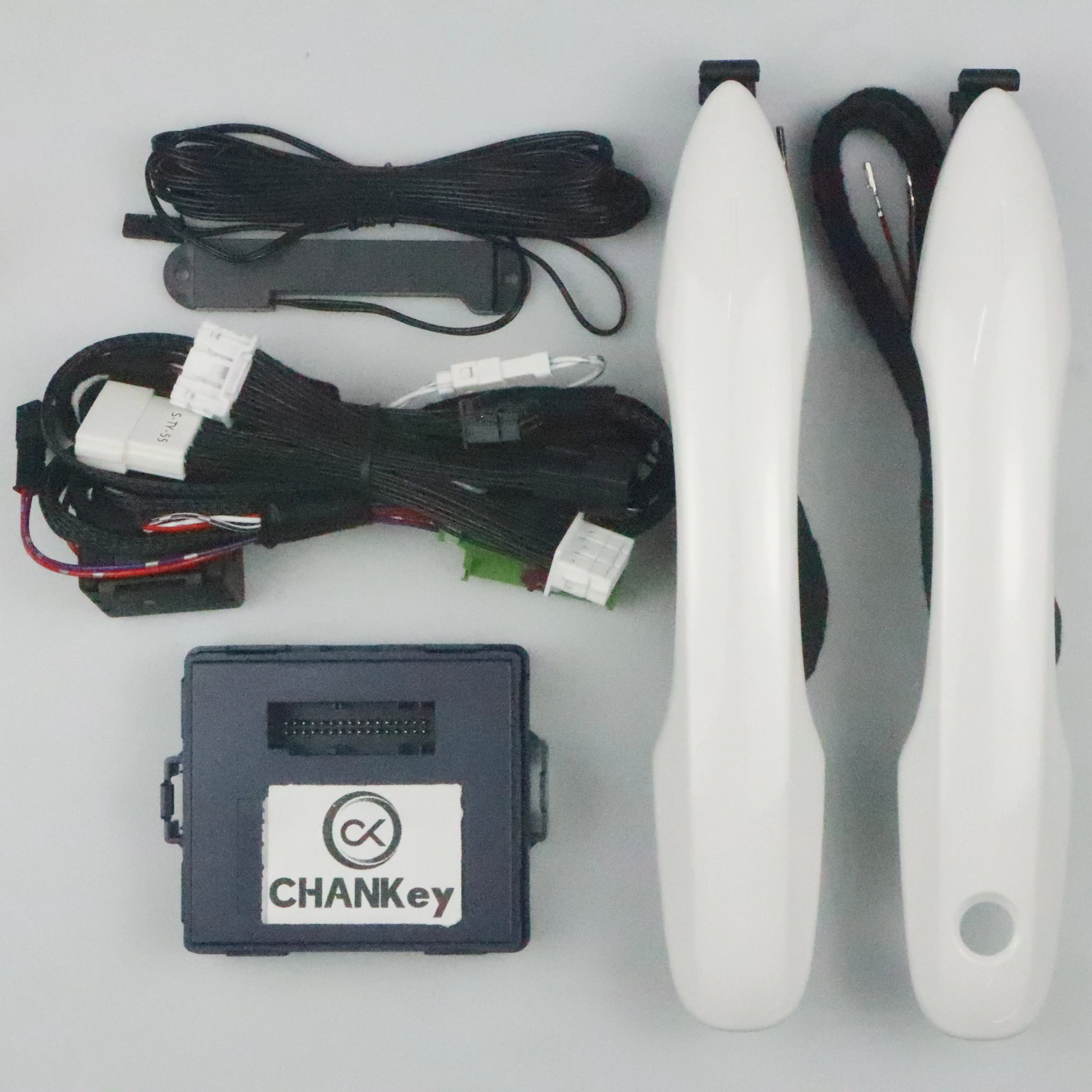 Комфортная автомобильная сигнализация, подходящая для Corolla 19-21, модуль без ключа Go, комплект замка сенсорного переключателя двери автомобиля, с 2 индукционными ручками 
Комфортная автомобильная сигнализация, подходящая для Corolla 19-21, модуль без ключа Go, комплект замка сенсорного переключателя двери автомобиля, с 2 индукционными ручками