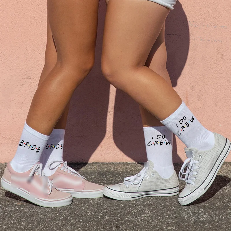 Bride to be socks Friends Themed Bachelorette hen Party girls night bridal shower Wedding decoration Bridesmaid proposal gift
Bride to be socks Friends Themed Bachelorette hen Party girls night bridal shower Wedding decoration Bridesmaid proposal gift