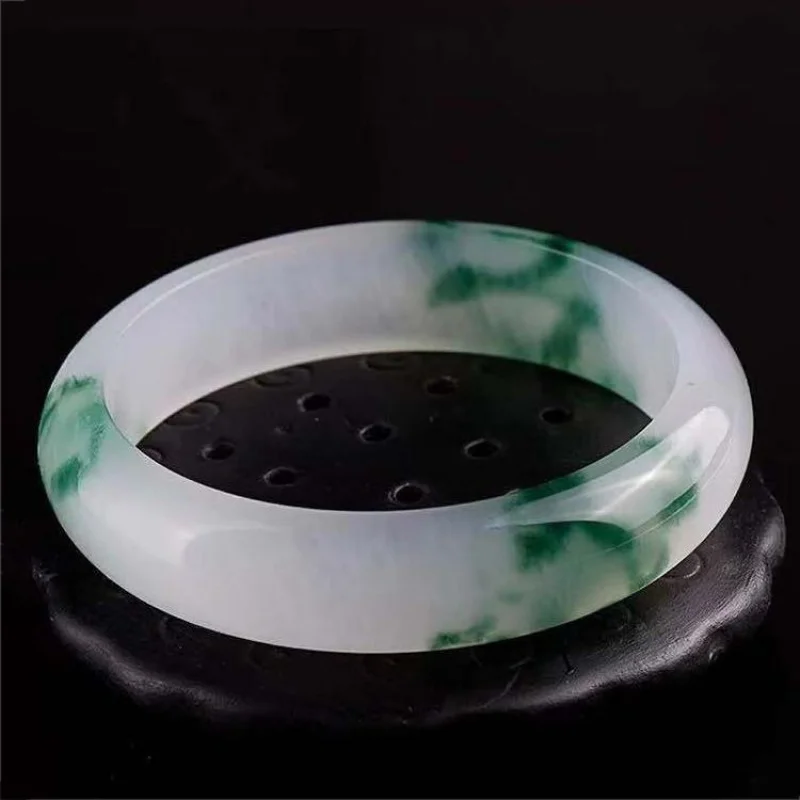 Low-cost premium bargain auction of natural with floral patterns, stylish and elegant women's jadeite bracelet
Low-cost premium bargain auction of natural with floral patterns, stylish and elegant women's jadeite bracelet