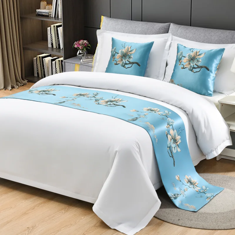 High-grade Modern Elegant Pastoral Blue Flower Hotel Bed Runner Printed Silk Bed Tail Flag with Pillowcase
High-grade Modern Elegant Pastoral Blue Flower Hotel Bed Runner Printed Silk Bed Tail Flag with Pillowcase