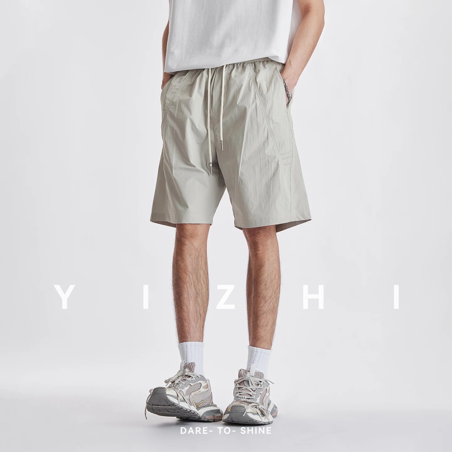Men Quick Dry Deconstructed Cargo 5 Inch Shorts 2026 Summer Thin Loose Breathable Outdoor Casual Sports Knee Length Shorts
Men Quick Dry Deconstructed Cargo 5 Inch Shorts 2026 Summer Thin Loose Breathable Outdoor Casual Sports Knee Length Shorts