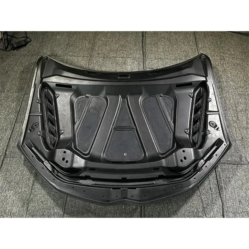 Carbon Fiber Engine Hood Luxury Performance SUV High Strength Lightweight Sport Style Easy Installation Factory Direct
Carbon Fiber Engine Hood Luxury Performance SUV High Strength Lightweight Sport Style Easy Installation Factory Direct