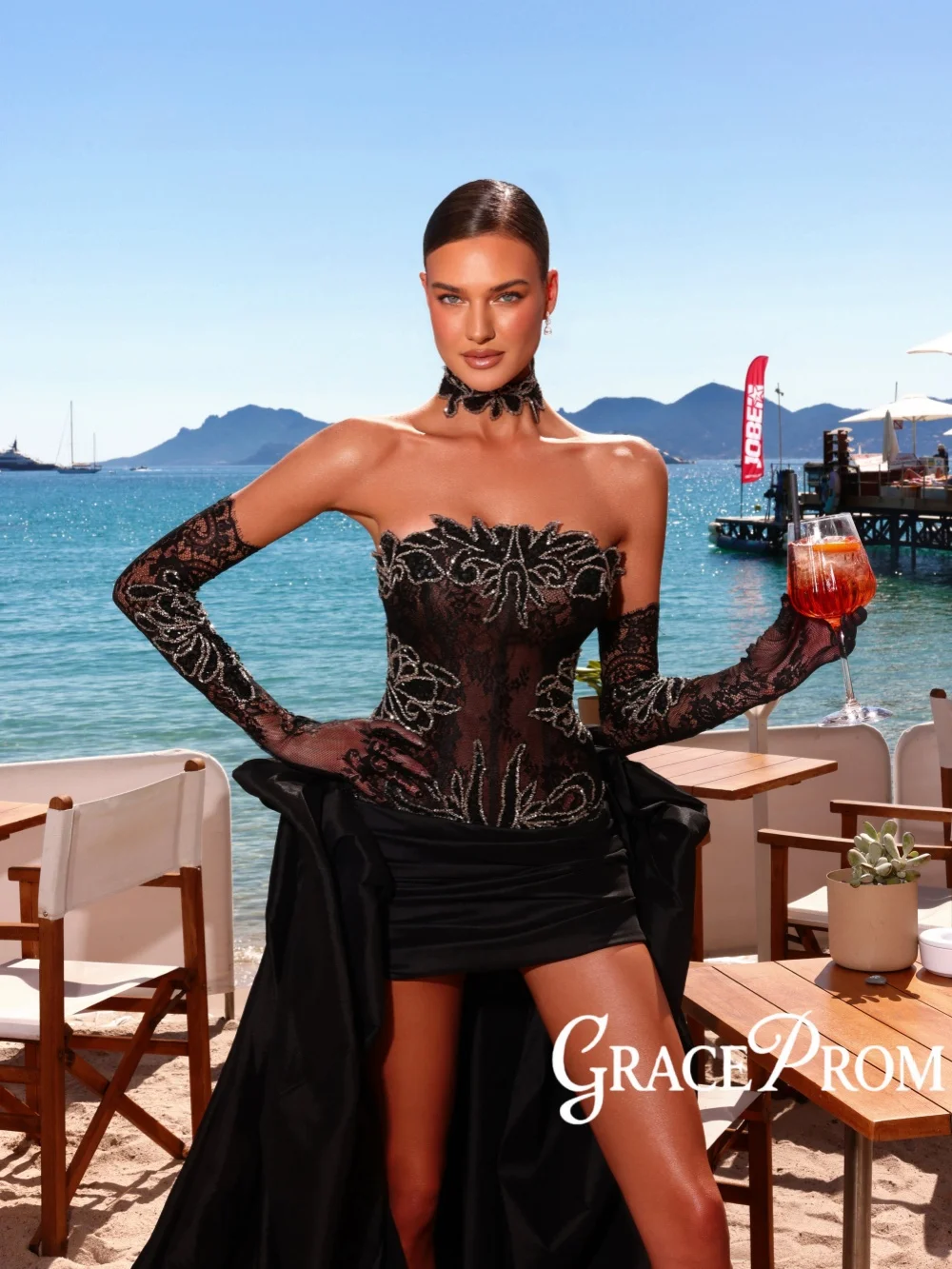 Chic Black Lace Beaded Evening Dress Without Gloves Detachable Train Strapless Mini Wedding Party Gown Customized Cocktail Gowns
Chic Black Lace Beaded Evening Dress Without Gloves Detachable Train Strapless Mini Wedding Party Gown Customized Cocktail Gowns