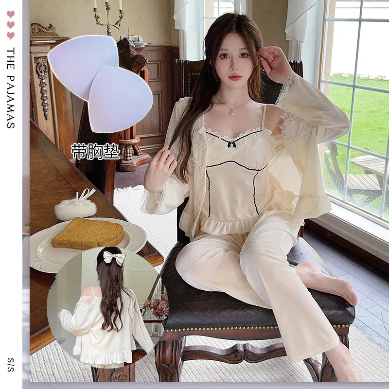 Новый осенний бархатный пижамный комплект из 3 предметов, одежда для сна, сексуальная кружевная отделка, банный халат, ночная рубашка, свободная повседневная велюровая домашняя одежда, одежда для дома
Новый осенний бархатный пижамный комплект из 3 предметов, одежда для сна, сексуальная кружевная отделка, банный халат, ночная рубашка, свободная повседневная велюровая домашняя одежда, одежда для дома