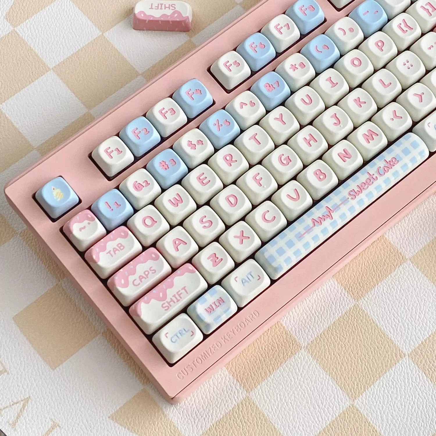 Торт Keycap SOA High PBT Сублимационная Высококачественная индивидуальная креативная ручная роспись тема милый колпачок для ключей
Торт Keycap SOA High PBT Сублимационная Высококачественная индивидуальная креативная ручная роспись тема милый колпачок для ключей