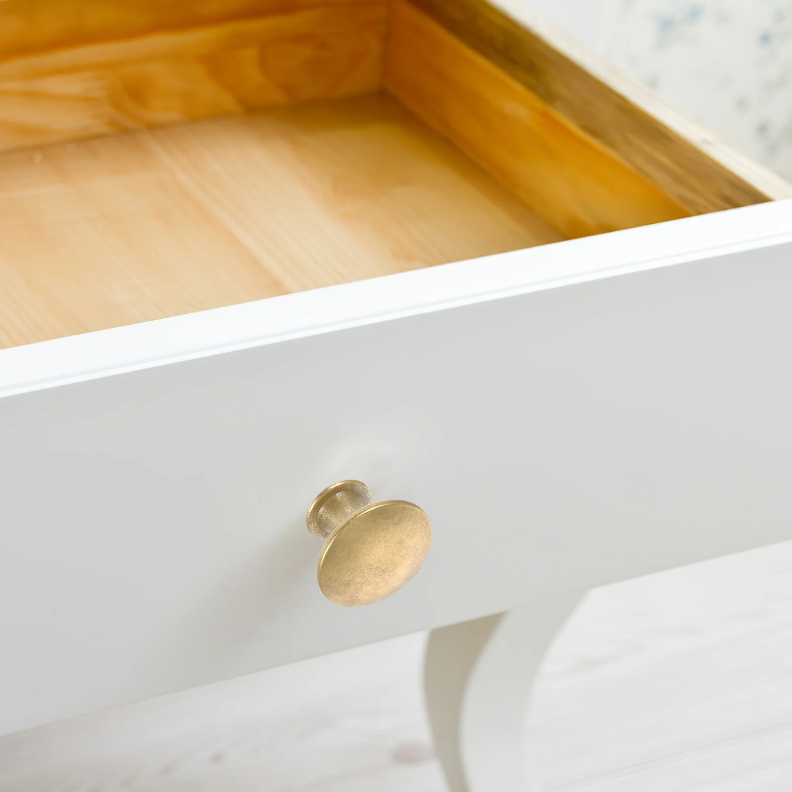 7Pcs Round Kitchen Cabinet Knobs Brass Iron Sturdy Drawer Handles Pulls for Wardrobe Cupboard Furniture Decoration
7Pcs Round Kitchen Cabinet Knobs Brass Iron Sturdy Drawer Handles Pulls for Wardrobe Cupboard Furniture Decoration