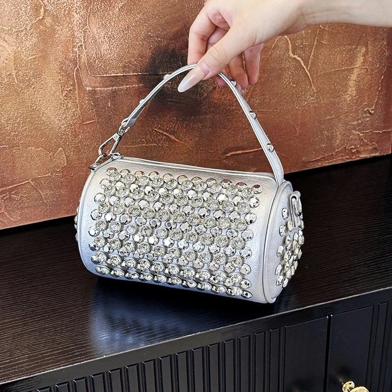 Shiny Rhinestone Diamond Chain Crossbdoy Bag Female Portable Small Handbag Women Messenger Bag Fashion Clutch Round Purse
Shiny Rhinestone Diamond Chain Crossbdoy Bag Female Portable Small Handbag Women Messenger Bag Fashion Clutch Round Purse