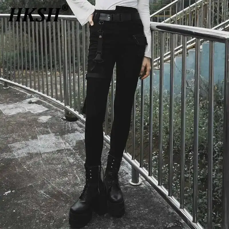 HKSH Spring Autumn Women's Tide Dark Punk High Street Rock Slim Jeans Personalized Strap Chic Fashion Gothic Denim Pants HK3667
HKSH Spring Autumn Women's Tide Dark Punk High Street Rock Slim Jeans Personalized Strap Chic Fashion Gothic Denim Pants HK3667