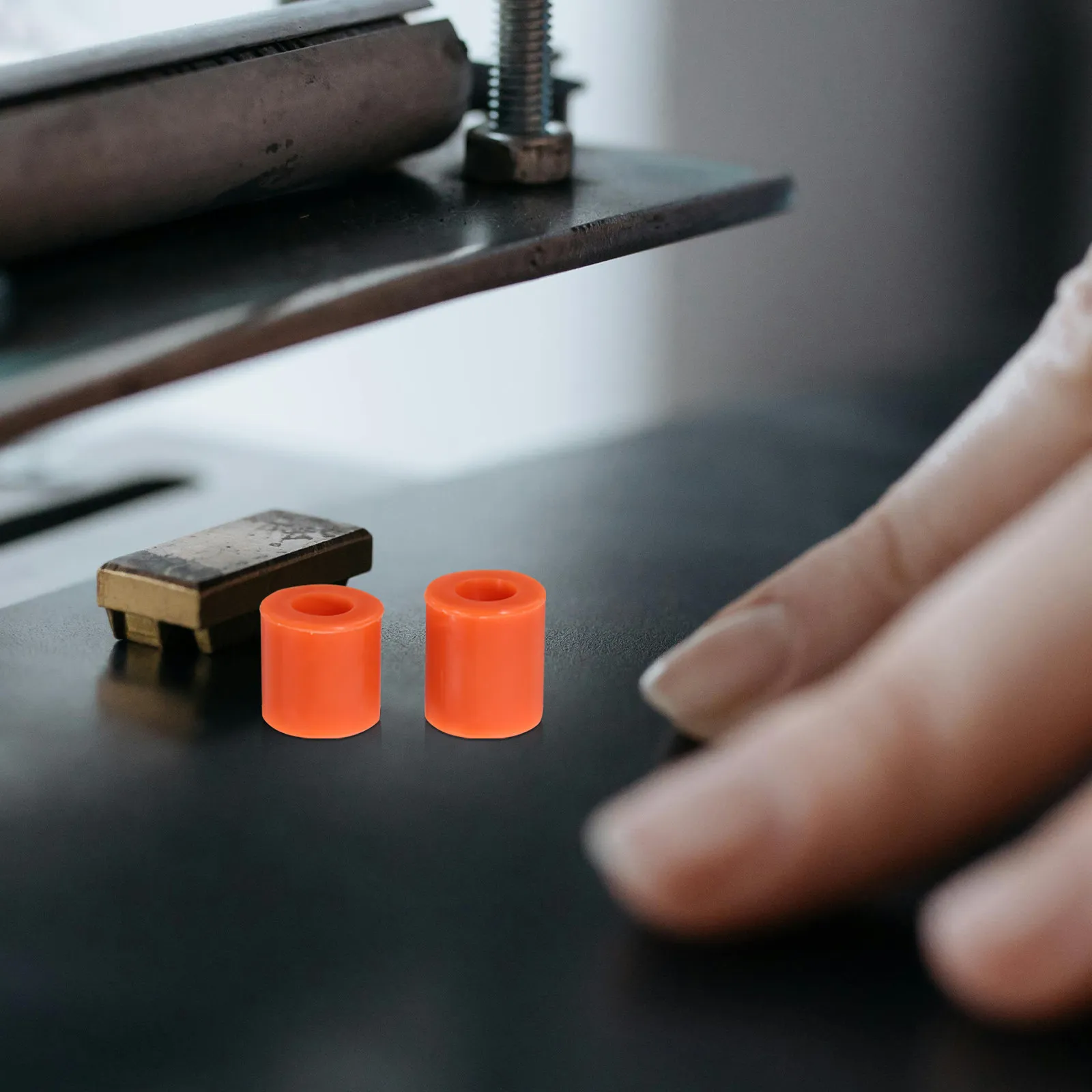 8Pcs Silicone Printer Heat Bed Leveling Columns Silicone Spacers for 3D Printer Bed Mounting Stable Vibration Reduction Leveling