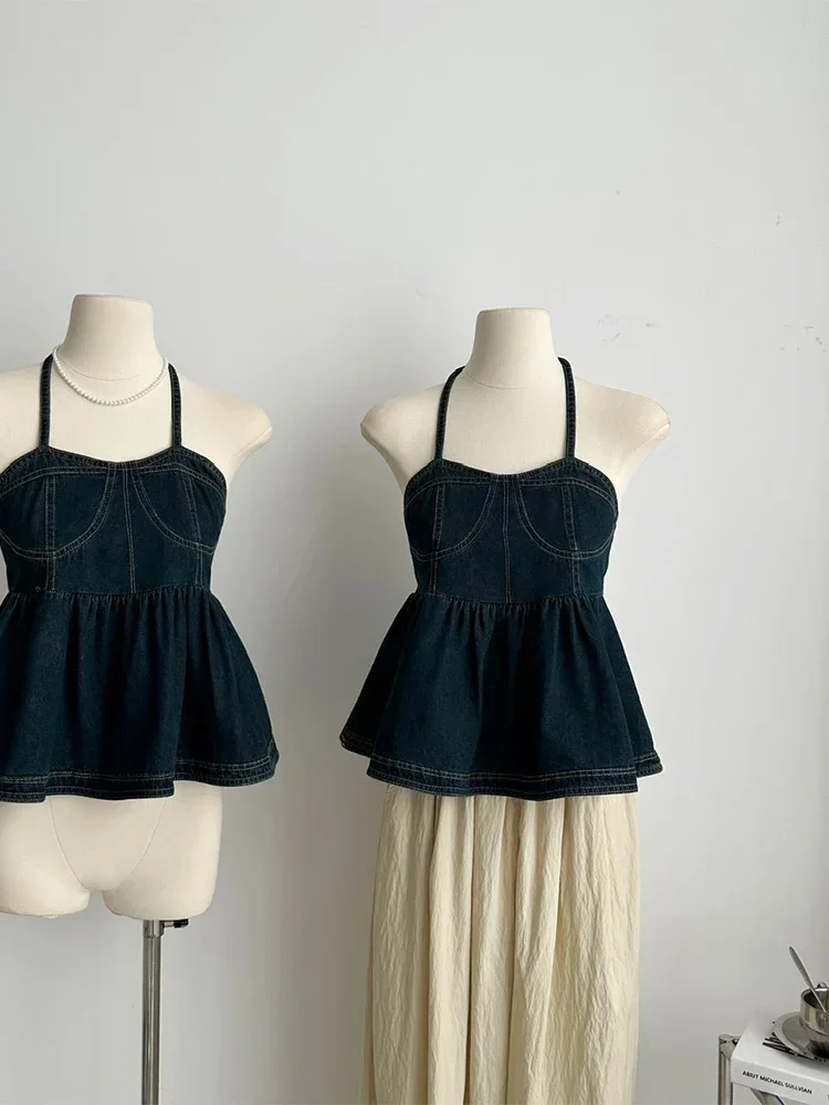 Korean Fashion Denim Camisole Halter Backless Crop Tops Design Streetwear 2000s Aesthetic Coquette Hot Sexy Summer Women Vintage
Korean Fashion Denim Camisole Halter Backless Crop Tops Design Streetwear 2000s Aesthetic Coquette Hot Sexy Summer Women Vintage