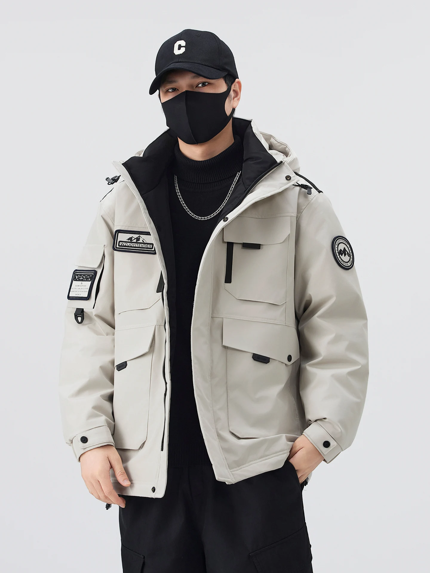 Утепленная американская рабочая куртка-пуховик для мужчин, новая зимняя уличная теплая верхняя одежда для пар, с наполнителем из белого пуха
Утепленная американская рабочая куртка-пуховик для мужчин, новая зимняя уличная теплая верхняя одежда для пар, с наполнителем из белого пуха