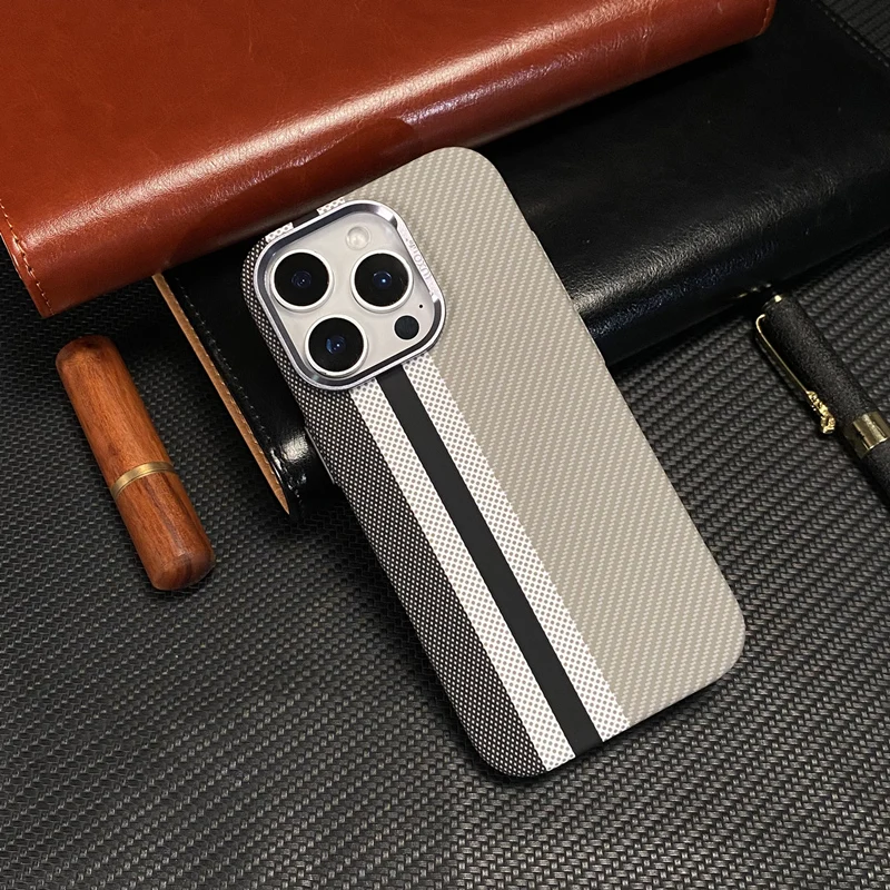 Carbon Fiber Texture MagSafe Phone Case for iPhone 16 15 Pro Max 16pro 14 13 12 Wireless Charging Alloy Lens Matte Hard PC Cover
Carbon Fiber Texture MagSafe Phone Case for iPhone 16 15 Pro Max 16pro 14 13 12 Wireless Charging Alloy Lens Matte Hard PC Cover