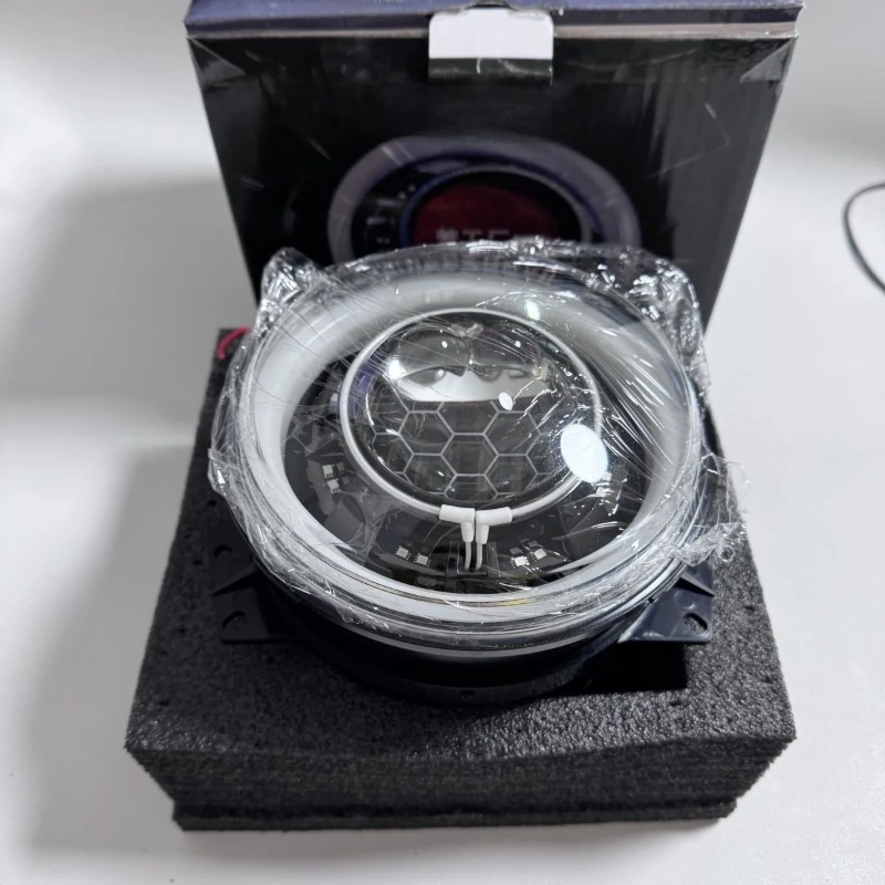 Headlights, plastic cover, high brightness, clear tangent, not easy to damage
Headlights, plastic cover, high brightness, clear tangent, not easy to damage