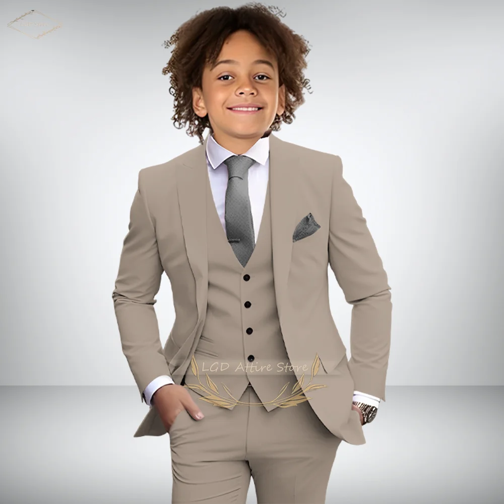 Elegant Boys Khaki 3-Piece Suit with Peak Lapel Slim Fit Blazer Vest Pants Set for Formal Occasions
Elegant Boys Khaki 3-Piece Suit with Peak Lapel Slim Fit Blazer Vest Pants Set for Formal Occasions