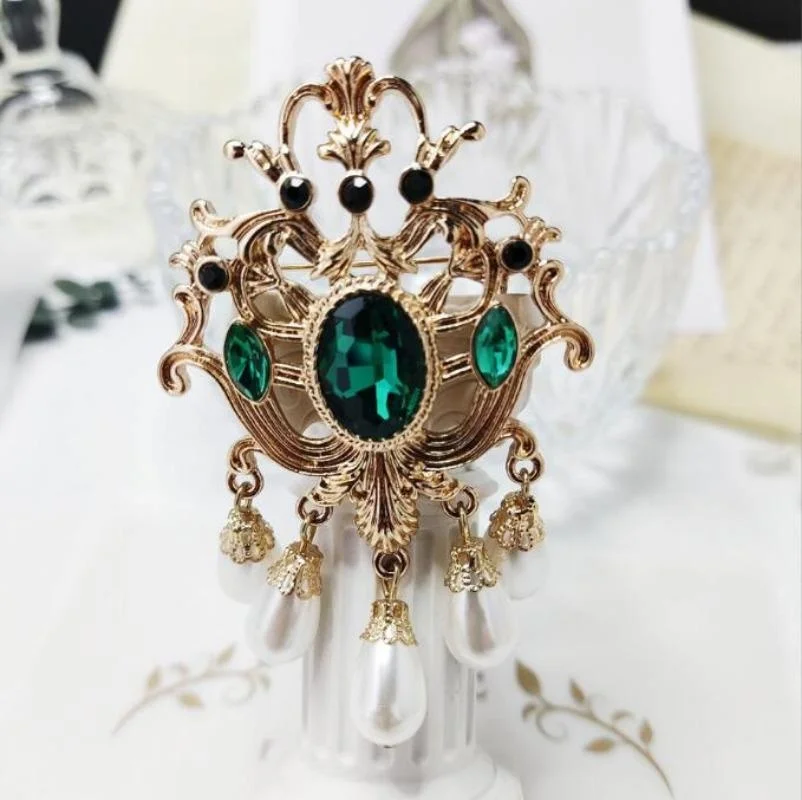 Fashion Creative Retro Baroque Style Imitation Pearl Brooch Women's Vintage Popular Corsage Party Accessories Holiday Gifts
Fashion Creative Retro Baroque Style Imitation Pearl Brooch Women's Vintage Popular Corsage Party Accessories Holiday Gifts