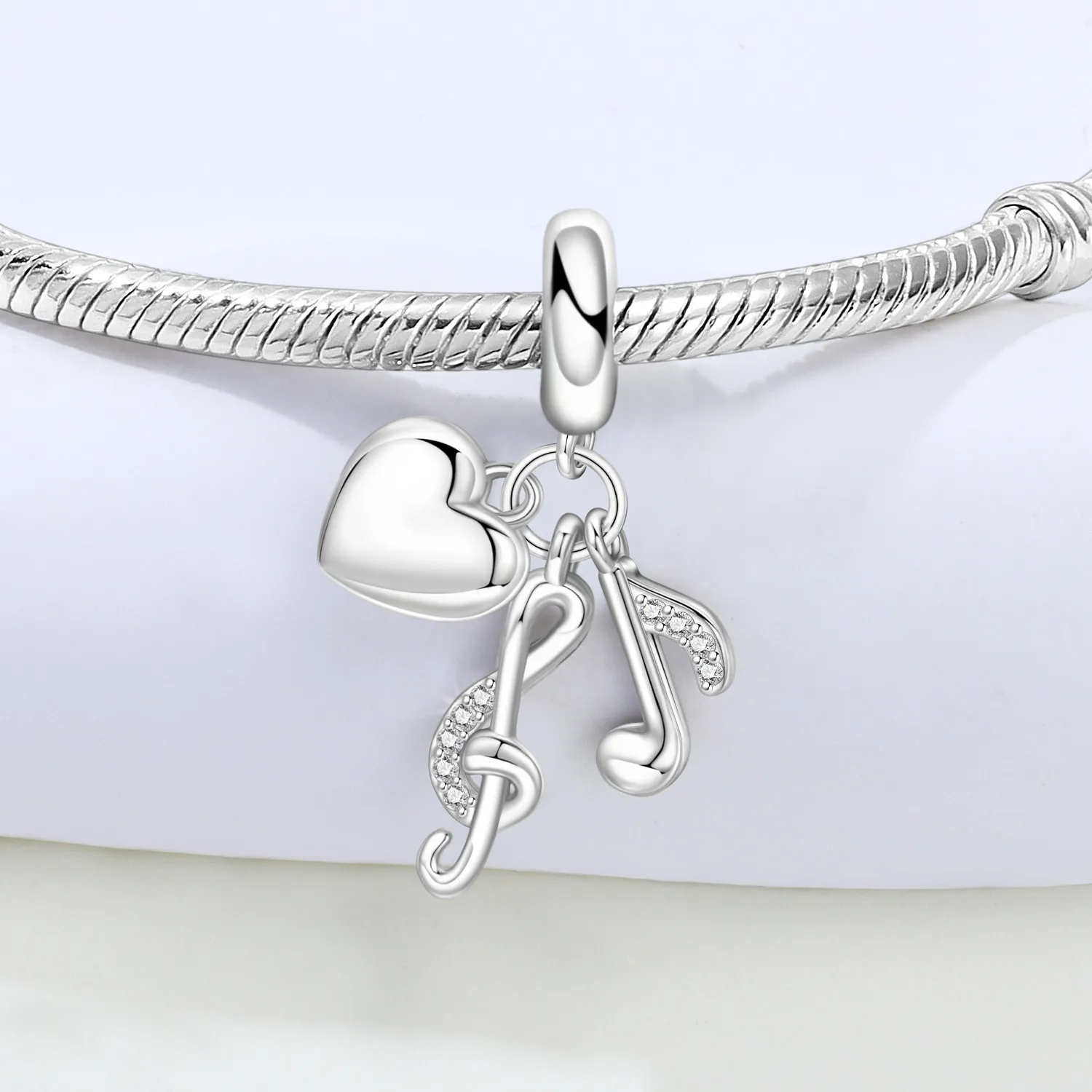 PANPOKI 925 Sterling Silver Music Symbol Love Bead Original Pendants Bracelet Necklace Charm Jewelry Party DIY Gift
PANPOKI 925 Sterling Silver Music Symbol Love Bead Original Pendants Bracelet Necklace Charm Jewelry Party DIY Gift