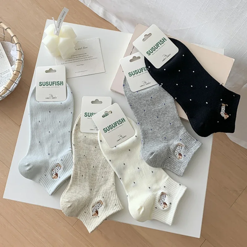 Women's Socks Cartoon Dog Embroidery Short Socks Spring Summer Thin Cute Cotton Socks Boneless Sweat Absorbing Wave Point Socks
Women's Socks Cartoon Dog Embroidery Short Socks Spring Summer Thin Cute Cotton Socks Boneless Sweat Absorbing Wave Point Socks