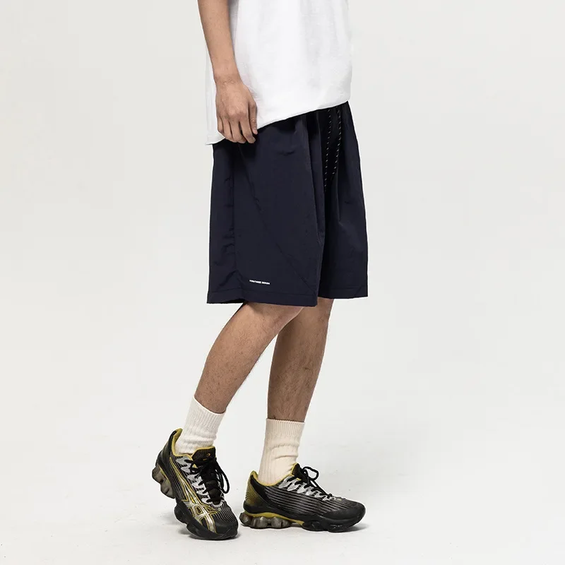 Летние мужские короткие брюки в стиле ретро, новые модные свободные спортивные брюки с вышивкой, повседневные универсальные мужские шорты с несколькими карманами
Летние мужские короткие брюки в стиле ретро, новые модные свободные спортивные брюки с вышивкой, повседневные универсальные мужские шорты с несколькими карманами