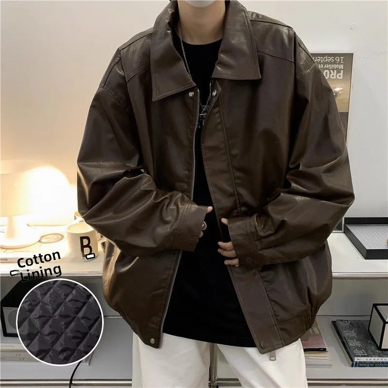 American Retro Motorcycle PU Leather Jaet Thiened Cotton Inner Collar Stand up Men Women Casual Spring Autumn Outerwear
American Retro Motorcycle PU Leather Jaet Thiened Cotton Inner Collar Stand up Men Women Casual Spring Autumn Outerwear