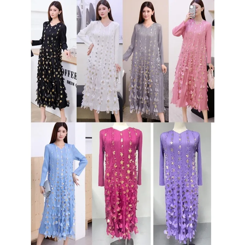 Miyake Fold 2025 Spring and Autumn New Style Hot Stamped Black Banquet Fashion Dress Women's Hot Stamped Flower Long Dress
Miyake Fold 2025 Spring and Autumn New Style Hot Stamped Black Banquet Fashion Dress Women's Hot Stamped Flower Long Dress