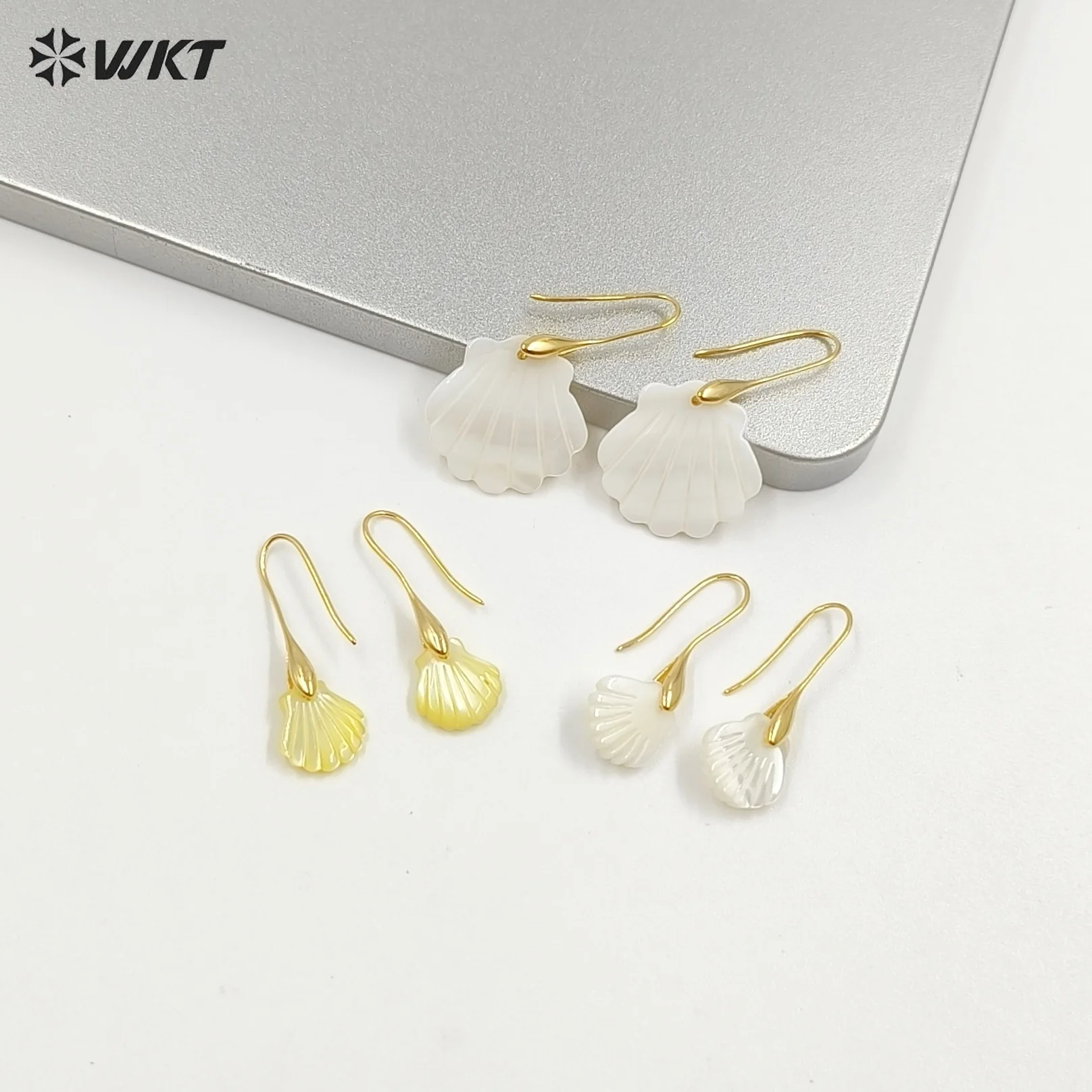 WT-MPE161 Simple Luxury Natural Shell Earring With 18K Real Gold Plated For Women Special Jewelry Decorated
WT-MPE161 Simple Luxury Natural Shell Earring With 18K Real Gold Plated For Women Special Jewelry Decorated
