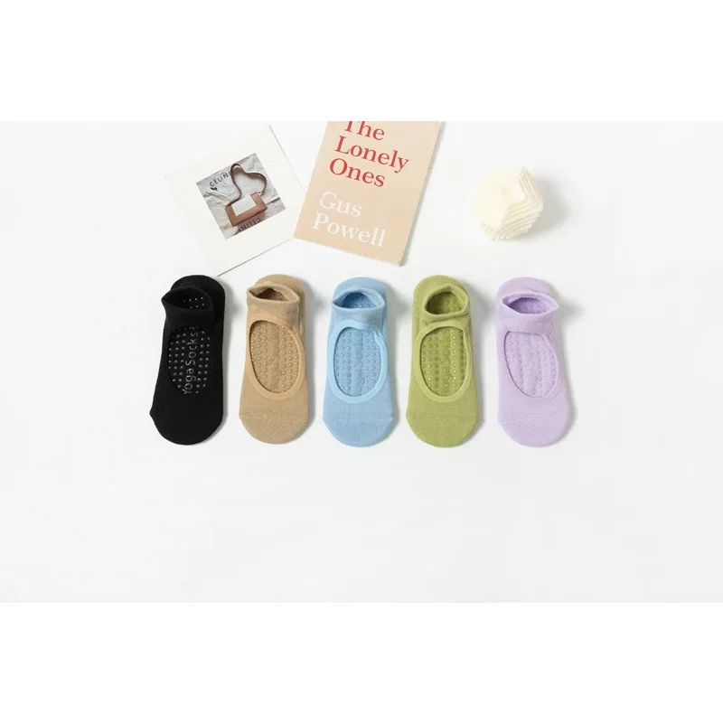 Women Combed Cotton Backless Yoga Socks Anti Slip Professional Dance Aerobics Fitness Pilates Gym Sports Socks EU 35-41
Women Combed Cotton Backless Yoga Socks Anti Slip Professional Dance Aerobics Fitness Pilates Gym Sports Socks EU 35-41