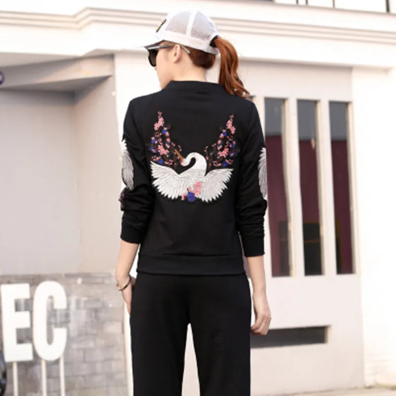 2022 Autumn European Station New Women's Sports Suit Korean Fashion Casual Slimming Suit Three-Piece Set Tracksuit
2022 Autumn European Station New Women's Sports Suit Korean Fashion Casual Slimming Suit Three-Piece Set Tracksuit