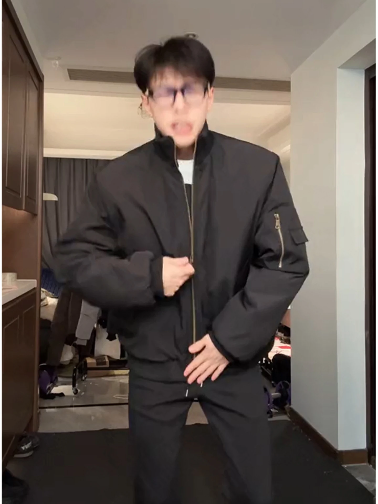 American Sle Thiened ort Cotton Jaet for Men Winter Pilot Sle Stand Collar Workwear Coat Cleanfit Warm Casual Wear
American Sle Thiened ort Cotton Jaet for Men Winter Pilot Sle Stand Collar Workwear Coat Cleanfit Warm Casual Wear