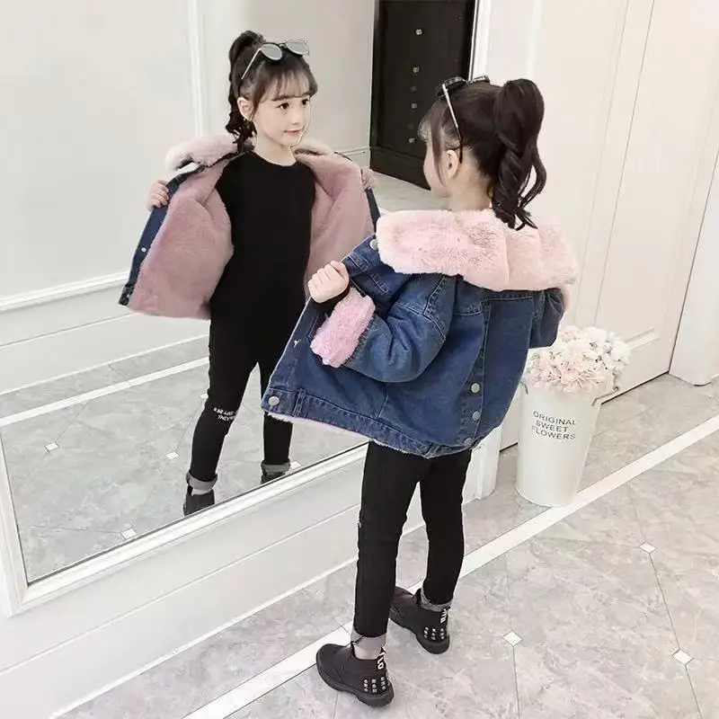 Girl Velvet Denim Jacket Autumn and Winter New Korean Edition Children's Thick Fleece Lined Coat Girl warm Cotton Clothes
Girl Velvet Denim Jacket Autumn and Winter New Korean Edition Children's Thick Fleece Lined Coat Girl warm Cotton Clothes
