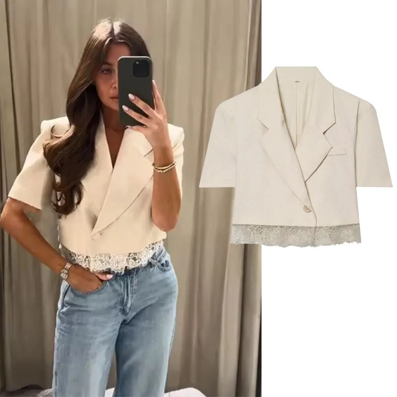 Fashionable women's short-sleeve blouse with lapel, lace decoration duan 2026 summer office women's clothing
Fashionable women's short-sleeve blouse with lapel, lace decoration duan 2026 summer office women's clothing