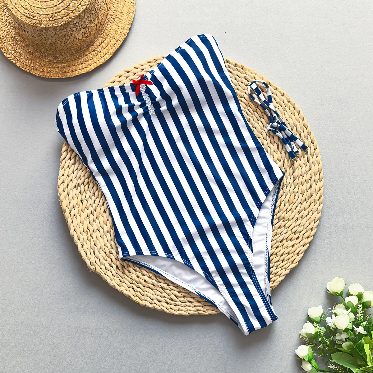 2025 New One Piece Swimsuit for Women Swimwear Sexy Strapless Beachwear Female Fashion Striped Swim Suit Backless Bodysuit
2025 New One Piece Swimsuit for Women Swimwear Sexy Strapless Beachwear Female Fashion Striped Swim Suit Backless Bodysuit