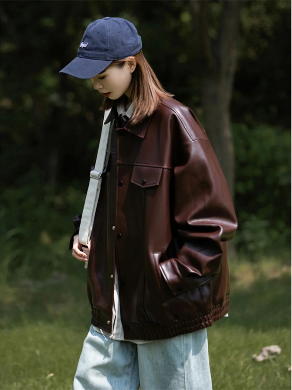 Винтажная мужская кожаная куртка-косуха для байкеров, весна-осень, в уличном стиле, бейсбольная куртка из ПУ-материала с отложным воротником, на одной пуговице
Винтажная мужская кожаная куртка-косуха для байкеров, весна-осень, в уличном стиле, бейсбольная куртка из ПУ-материала с отложным воротником, на одной пуговице