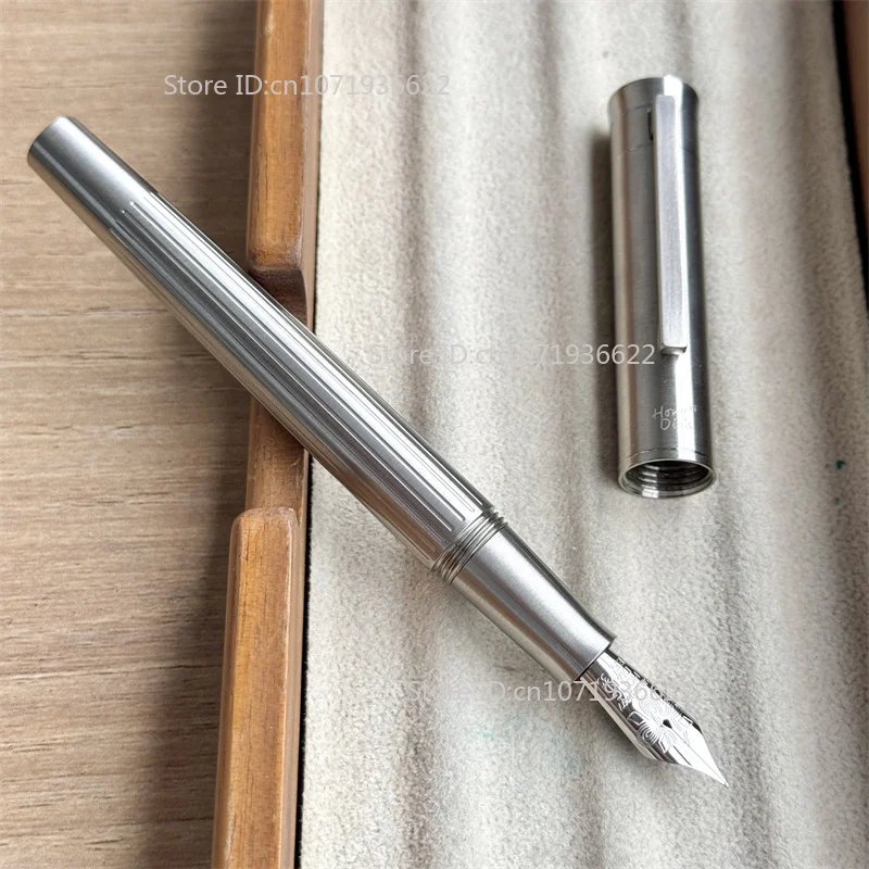 Перьевая ручка Hongdian T1 из титанового сплава, мягкое перо 0,38 EF 0,5 F, подарок для письма, школьные принадлежности, ручка для письма, гладкие канцелярские принадлежности
Перьевая ручка Hongdian T1 из титанового сплава, мягкое перо 0,38 EF 0,5 F, подарок для письма, школьные принадлежности, ручка для письма, гладкие канцелярские принадлежности