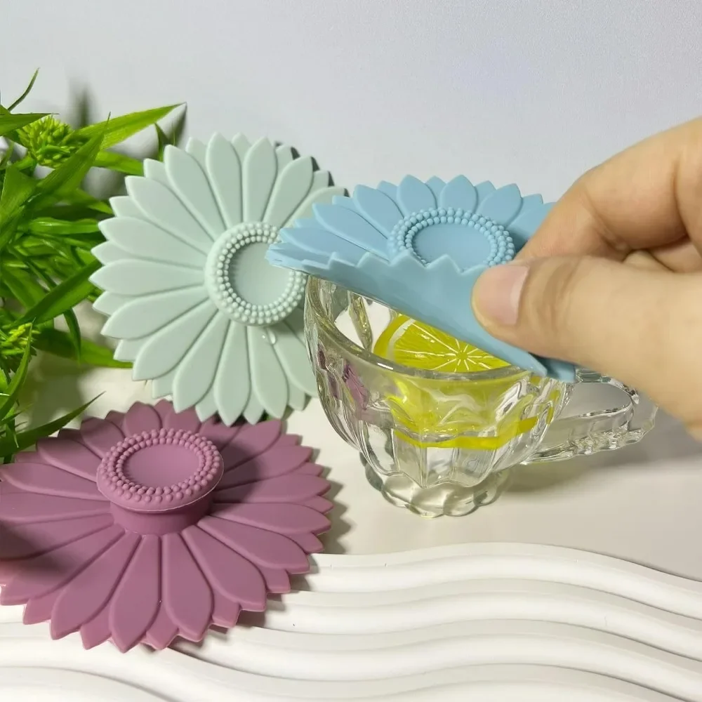 3PCS Sunflower Silicone Cup Lids 10.4cm Heat-resistant Dustproof Cup Cover Creative Suction Cup Cover for Tea and Coffee Cups
3PCS Sunflower Silicone Cup Lids 10.4cm Heat-resistant Dustproof Cup Cover Creative Suction Cup Cover for Tea and Coffee Cups