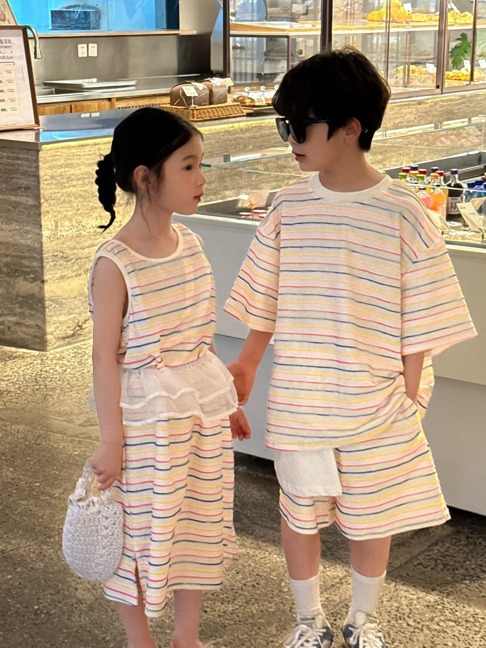 2025 Summer New Children Short Sleeve Clothes Set Boys Striped 2pcs Suit Kids Girls Colorful Vest Dress Brother Sisters Outfits
2025 Summer New Children Short Sleeve Clothes Set Boys Striped 2pcs Suit Kids Girls Colorful Vest Dress Brother Sisters Outfits