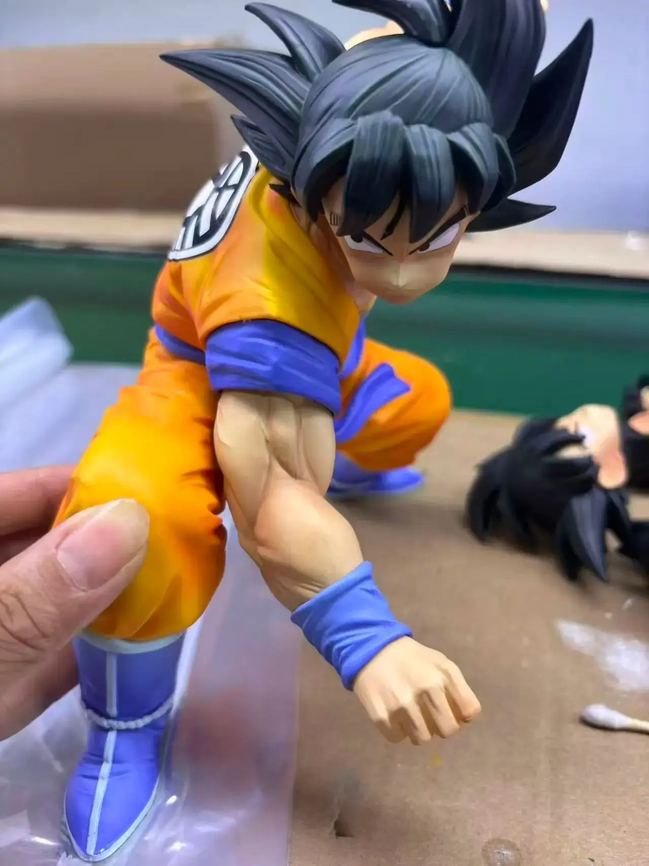 ZB Studio Dragon Ball Z Goku in Fighting Pose PVC Statue - 20cm Anime Figure Collectible for Fans 
ZB Studio Dragon Ball Z Goku in Fighting Pose PVC Statue - 20cm Anime Figure Collectible for Fans