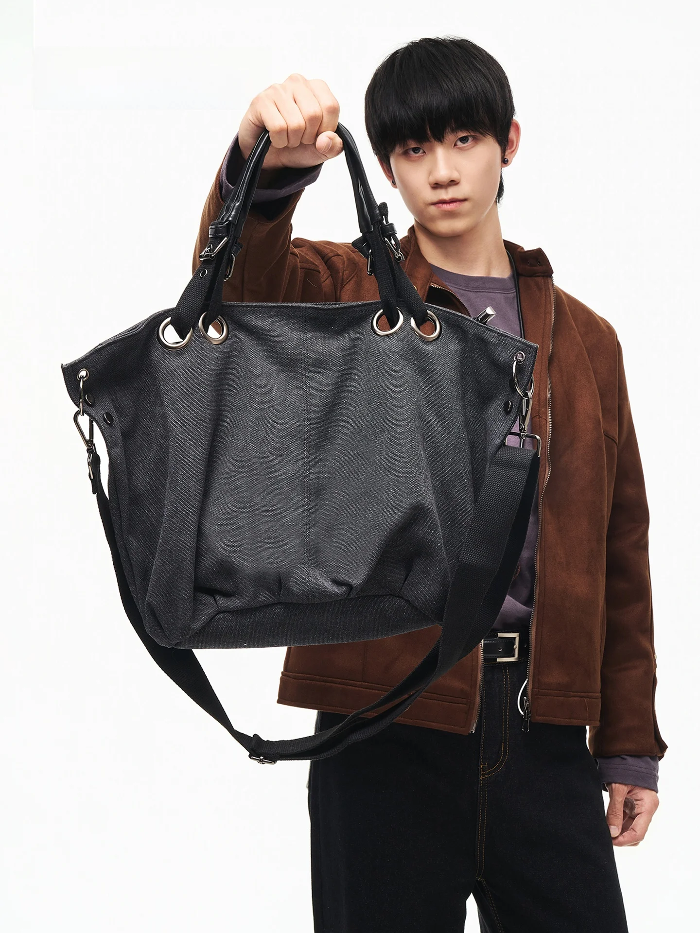 Nesbit Large Capacity Canvas Crossbody Bag for Men Casual Commuter Tote Bag Black Retro Handbag Korean Style Single Shoulder
Nesbit Large Capacity Canvas Crossbody Bag for Men Casual Commuter Tote Bag Black Retro Handbag Korean Style Single Shoulder