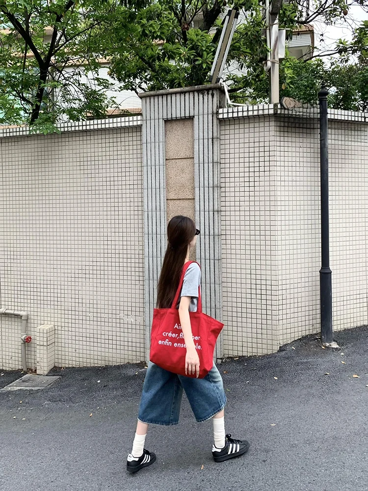 Джинсы Seven-Five в американском стиле ретро с завышенной талией, женские летние тонкие прямые брюки с высокой талией и пятью широкими штанинами
Джинсы Seven-Five в американском стиле ретро с завышенной талией, женские летние тонкие прямые брюки с высокой талией и пятью широкими штанинами