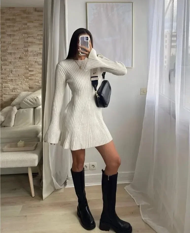 Women Elegant Ribbed Knitted Mini Dress O Neck Long Sleeve Slim Fit Dresses 2023 Autumn Winter Ladies Chic Party Club Robes
Women Elegant Ribbed Knitted Mini Dress O Neck Long Sleeve Slim Fit Dresses 2023 Autumn Winter Ladies Chic Party Club Robes
