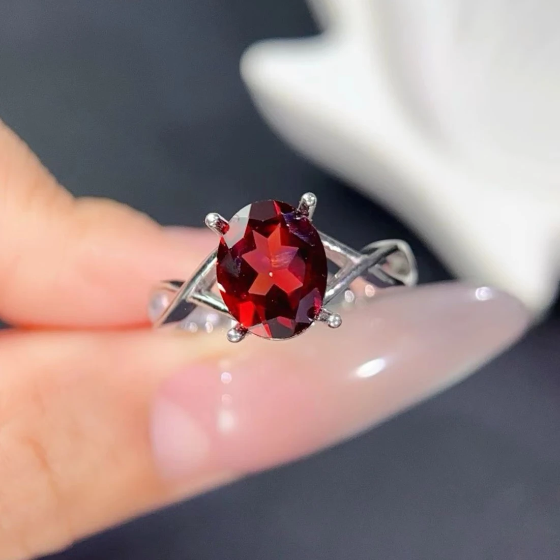 Natural Garnet Ring with Certificate 925 Sterling Silver Gemstone Jewelry 8x10mm Genuine Garnet Ring for Engagement
Natural Garnet Ring with Certificate 925 Sterling Silver Gemstone Jewelry 8x10mm Genuine Garnet Ring for Engagement