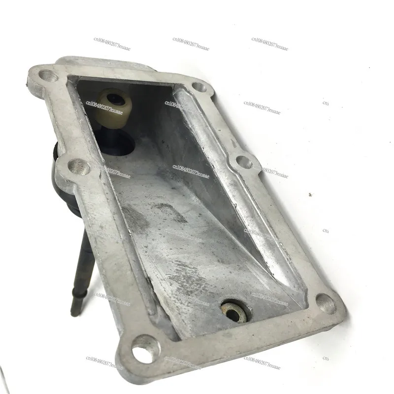 Suitable for Great Wall Deer Pickup 491 Engine Transmission Cover Shift Mechanism
Suitable for Great Wall Deer Pickup 491 Engine Transmission Cover Shift Mechanism