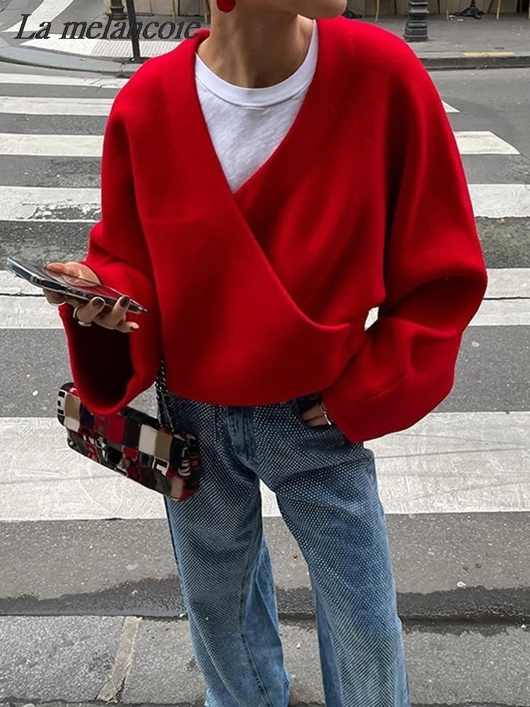 Fashion Red Knitted Sweater For Women 2024 New Autumn Winter Casual Loose Solid V-neck Long Sleeve Pullover High Street Knitwear
Fashion Red Knitted Sweater For Women 2024 New Autumn Winter Casual Loose Solid V-neck Long Sleeve Pullover High Street Knitwear