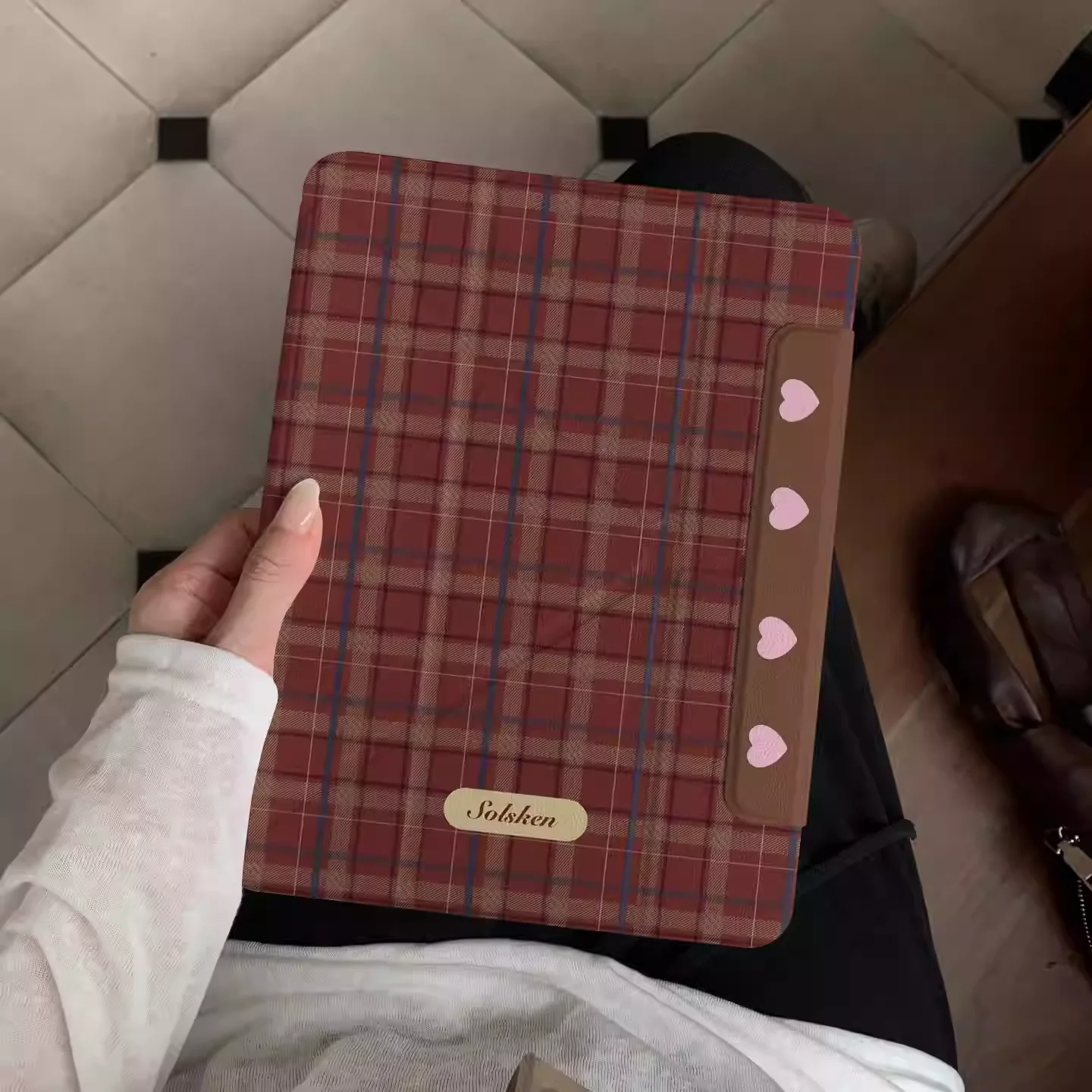 Ins Red-brown Checkered Heart Tablet Case For iPad Pro 11 12.9 13 M4 M3 M5 Shell 8.3 9.7 10.2 5/6/7/8/9 10/11th Air 4 5 6 Cover
Ins Red-brown Checkered Heart Tablet Case For iPad Pro 11 12.9 13 M4 M3 M5 Shell 8.3 9.7 10.2 5/6/7/8/9 10/11th Air 4 5 6 Cover