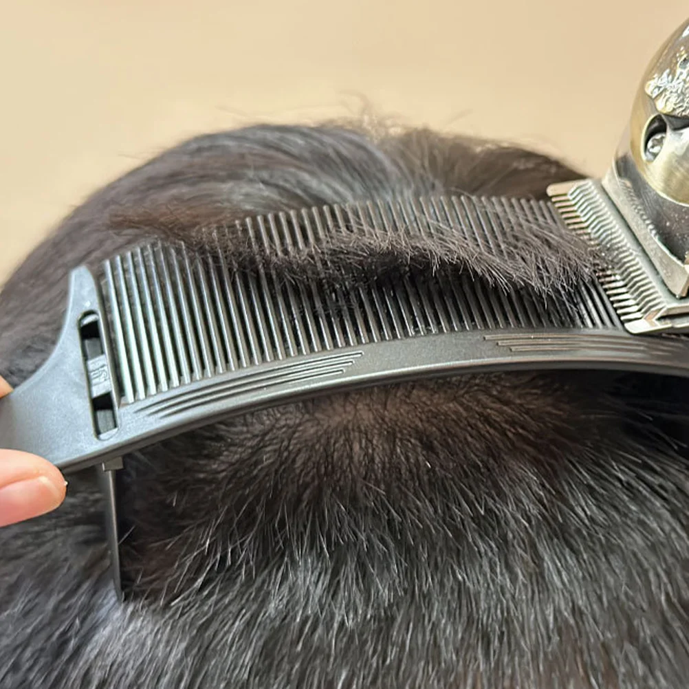 1Set Plastic Hair Cutting Comb Barber Curved Combs for Men Clipper Guides Smooth Teeth Fast Haircut Stylist Beard Mustache
1Set Plastic Hair Cutting Comb Barber Curved Combs for Men Clipper Guides Smooth Teeth Fast Haircut Stylist Beard Mustache