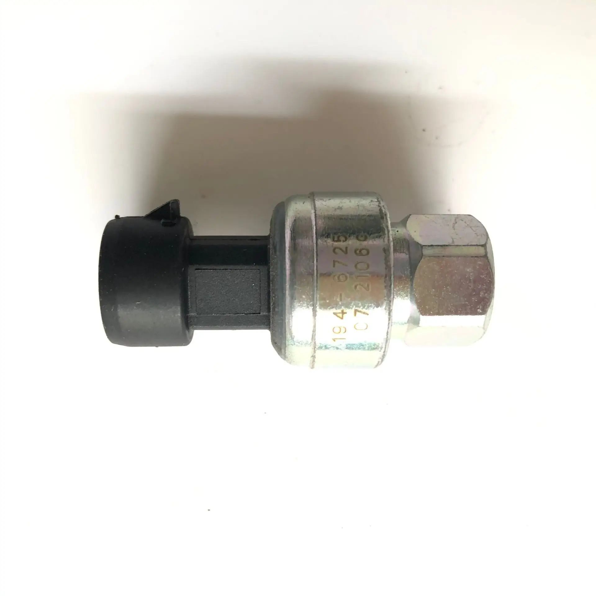 New 194-6725 Oil Pressure Sensor Switch for CATE320D E325D 325D 329D 330C 330D E329D E330C E330D Excavator C15 MXS BXS NXS C15
New 194-6725 Oil Pressure Sensor Switch for CATE320D E325D 325D 329D 330C 330D E329D E330C E330D Excavator C15 MXS BXS NXS C15
