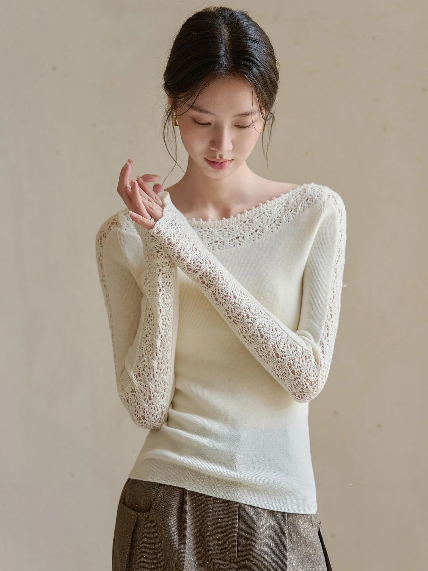 Spring Long Sve Knitted Hollow out Slim Fit Base irt Women's Faionable Design Sense Versatile Top Comfortable Soft Kor...
Spring Long Sve Knitted Hollow out Slim Fit Base irt Women's Faionable Design Sense Versatile Top Comfortable Soft Kor...