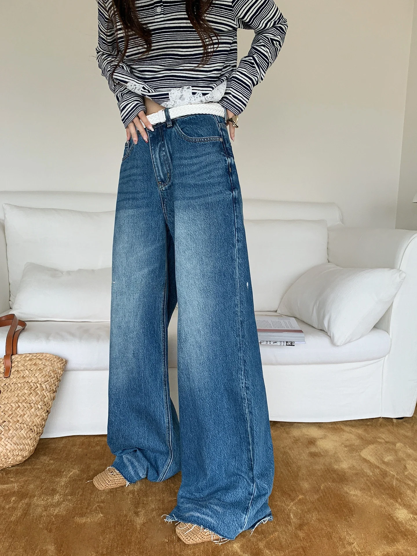 Slimming Straight Leg Wide Leg Jeans Casual Loose Versatile Frayed Hem Spring Summer New Arrival Ladies Jeans Zipper Sle
Slimming Straight Leg Wide Leg Jeans Casual Loose Versatile Frayed Hem Spring Summer New Arrival Ladies Jeans Zipper Sle